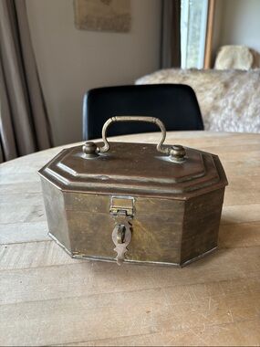 Vintage Brass Jewelry/Trinket Box